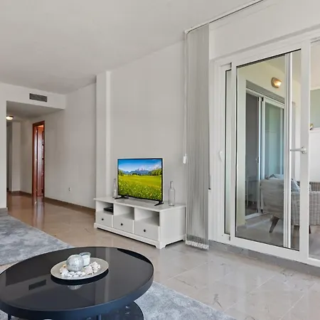 Marysol Beachclose With Pool By Costarentals - Ref 200 Benalmádena